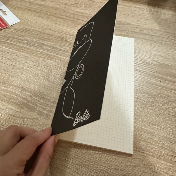 Barbie Notebook - Picture 5 of 5